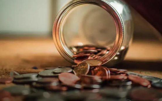 How to Invest Like Warren Buffett: Master His Strategies