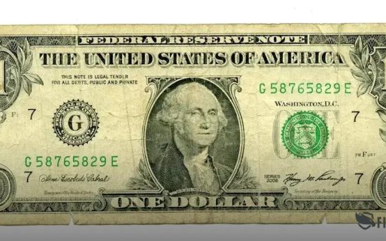 The Psychology of Spending: Why We Buy Unnecessary Things